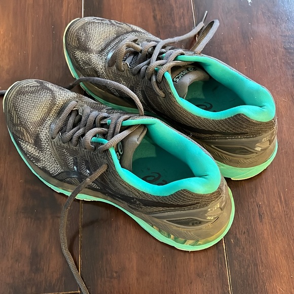 Brand New! ASICS - Picture 1 of 4